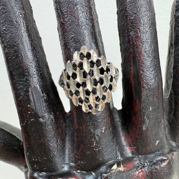 Sterling Silver Open Work Honeycomb Cocktail Ring Size 5.75 3.06g - Picture 1 of 8